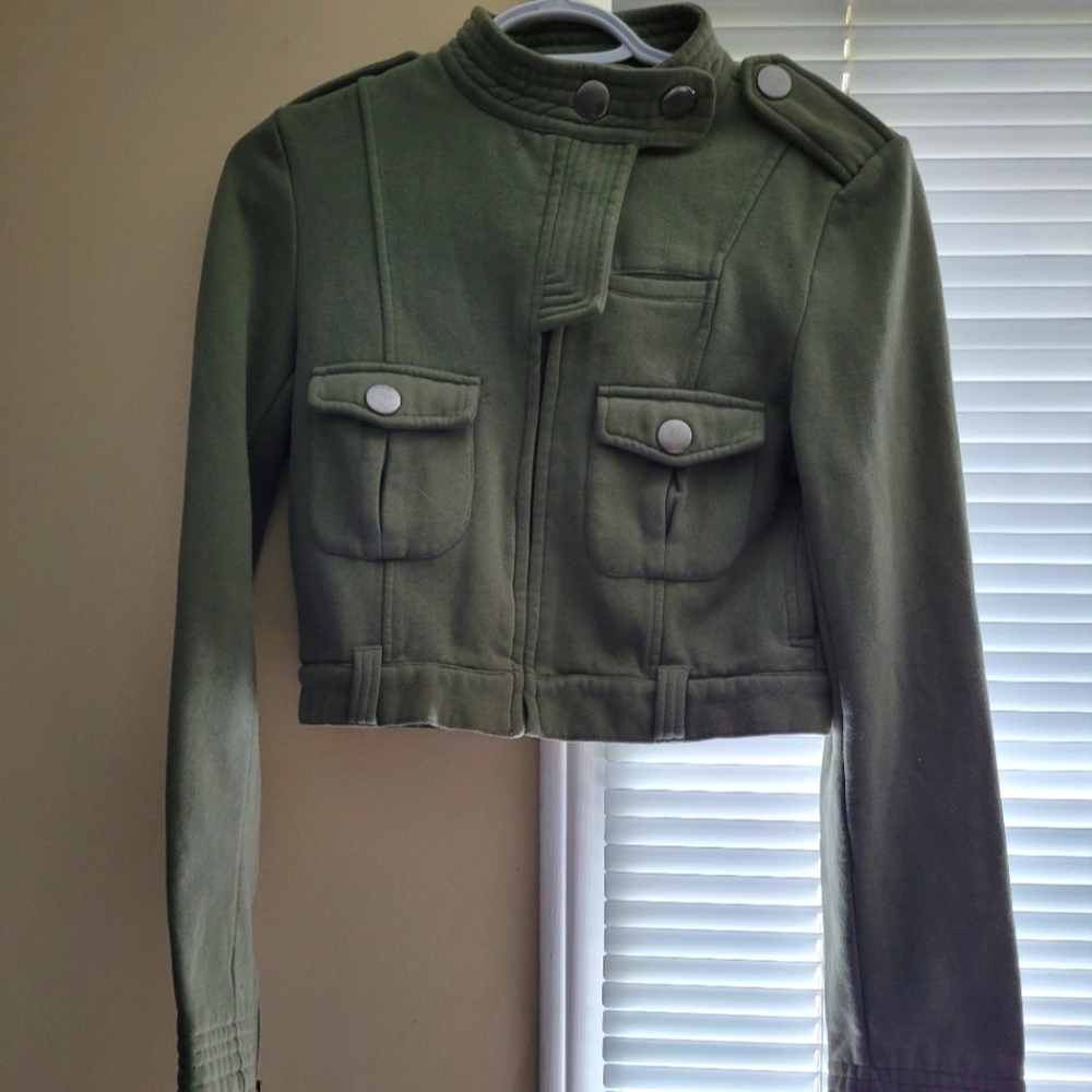 OLIVE CROPPED UTILITY JACKET